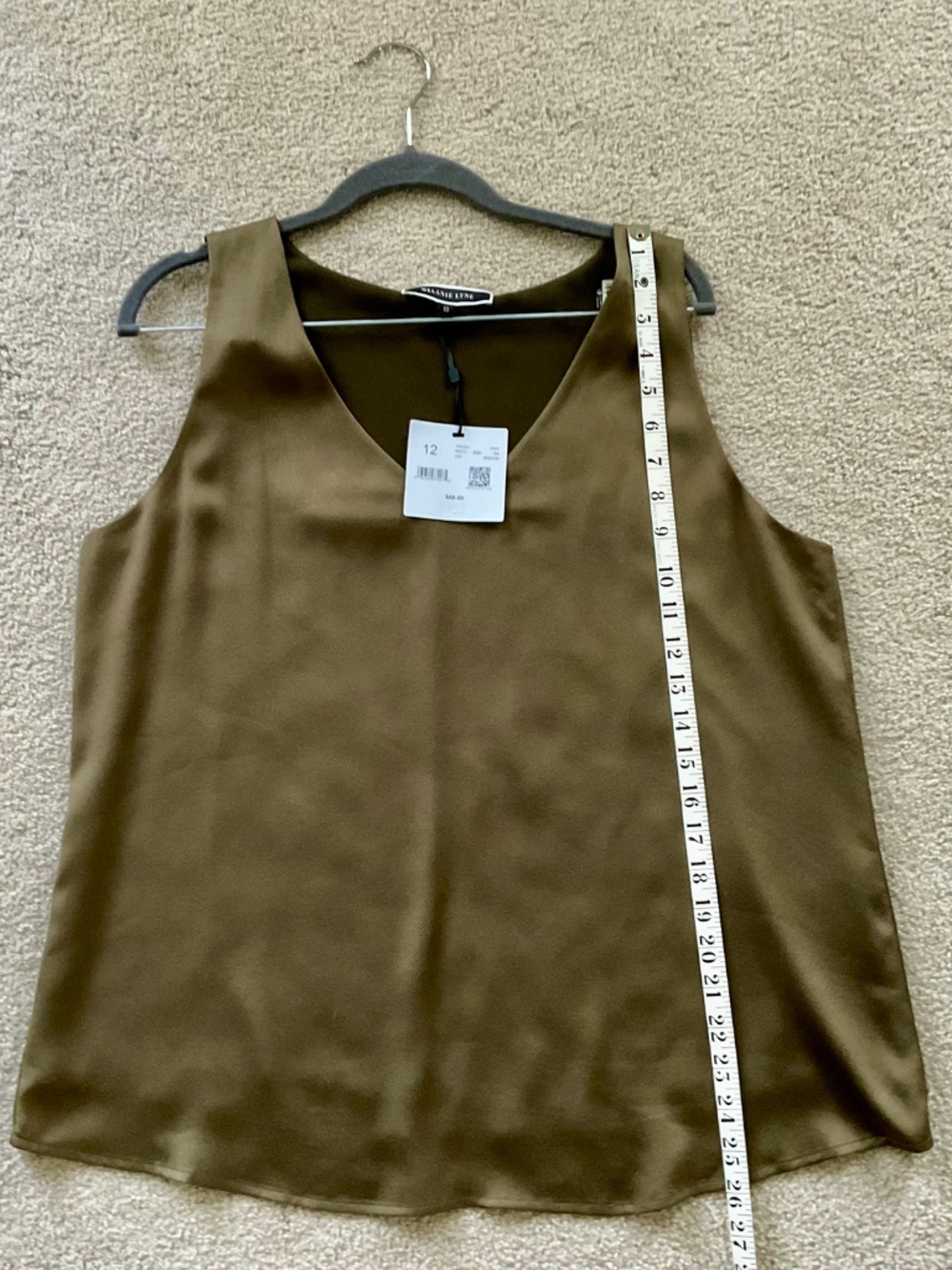 Sleeveless women’s top satin like fabric dark khaki green size 12. NWT - Picture 3 of 5